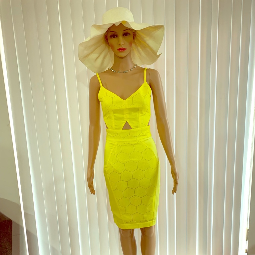 Suboo hexagon pattern dress